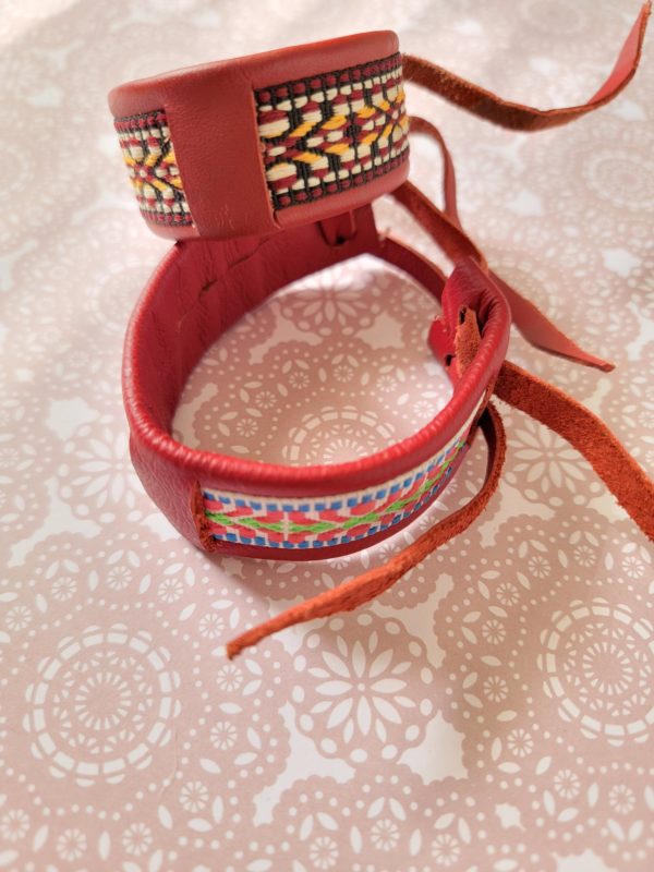 LEATHER EMBROIDERED BRACELET - Image 4