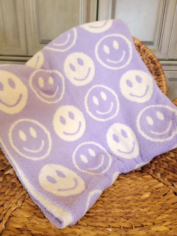 SMILEY COZY BLANKET - Image 5